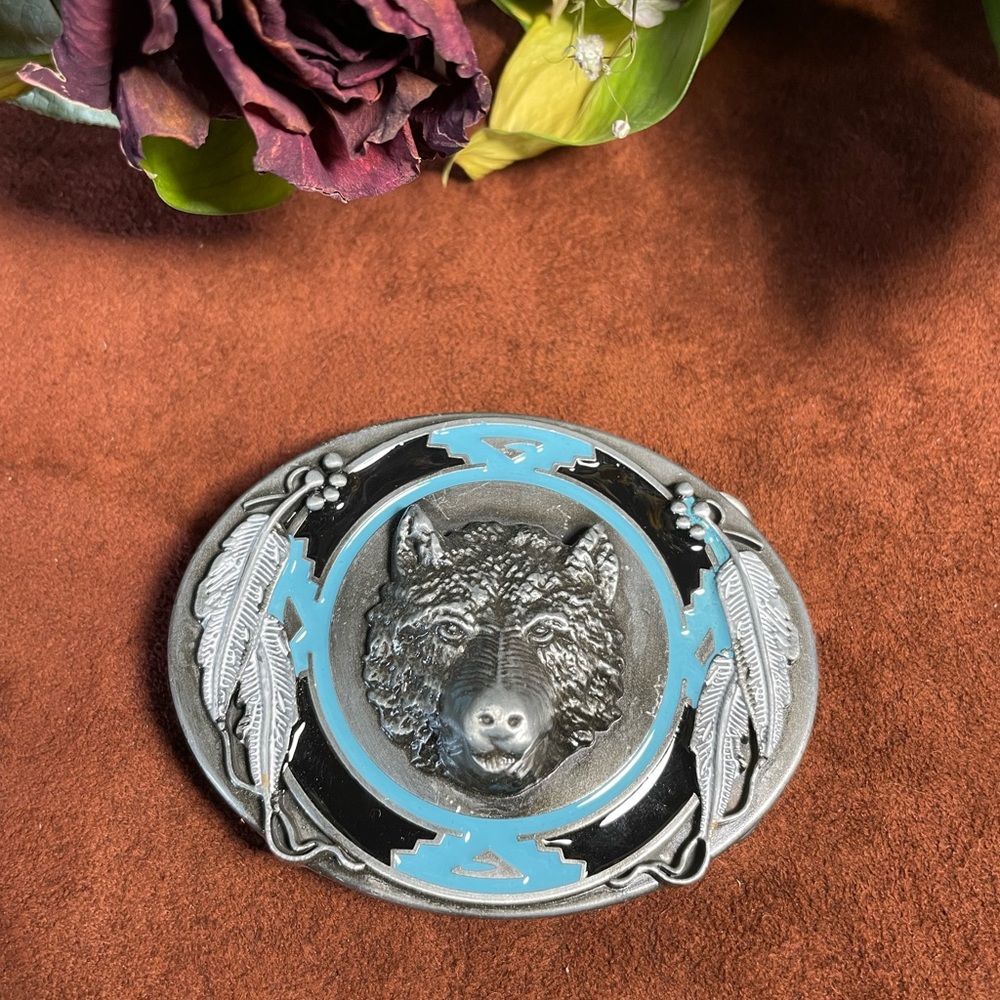 Vintage Wolf head Belt Buckle measures approximately 3.5 x 2.5